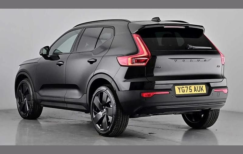 Used Volvo XC40 Plus 163 HP (119 kW) 2025 Onyx black SUV