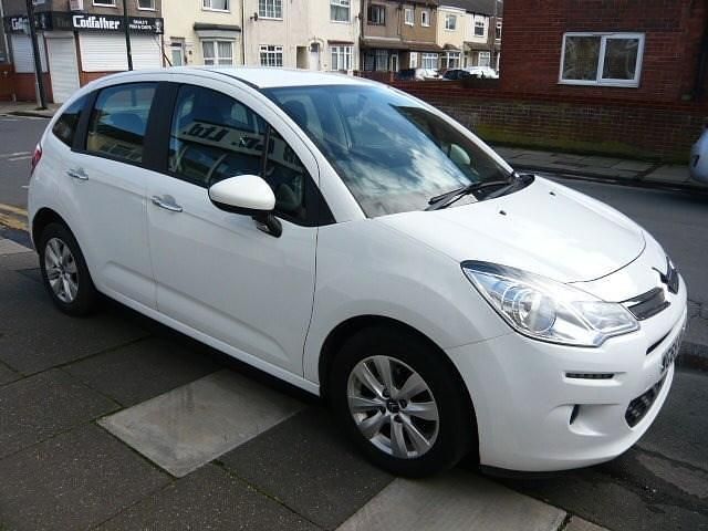 Used Citroën C3 PureTech 2015 White Hatchback