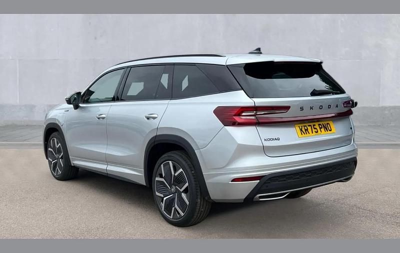 New Skoda Kodiaq SportLine 200 HP (147 kW) 2026 Silver SUV