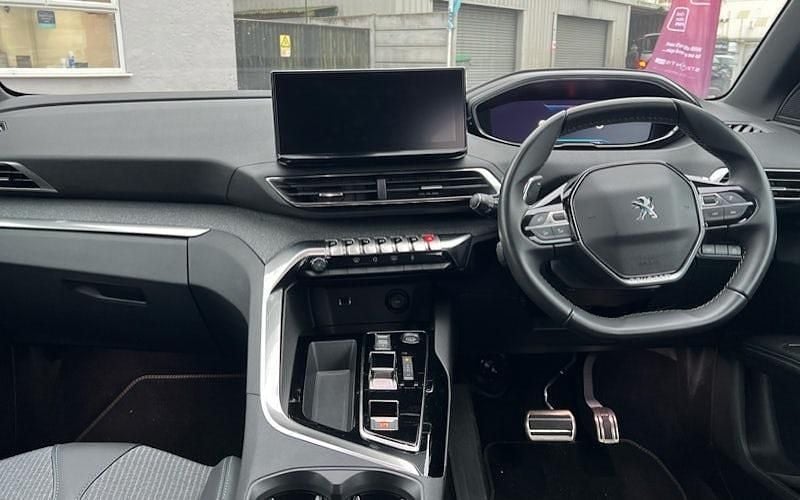 Used Peugeot 3008 Allure+ 131 HP (96 kW) 2023 Estate