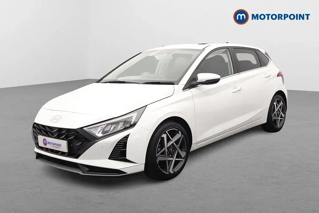 Used Hyundai i20 Ultimate 101 HP (74 kW) 2025 White Hatchback
