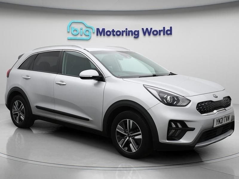 Silver Used 2021 Kia Niro 2 SUV | £15,800 (Good price) - Image 1/4