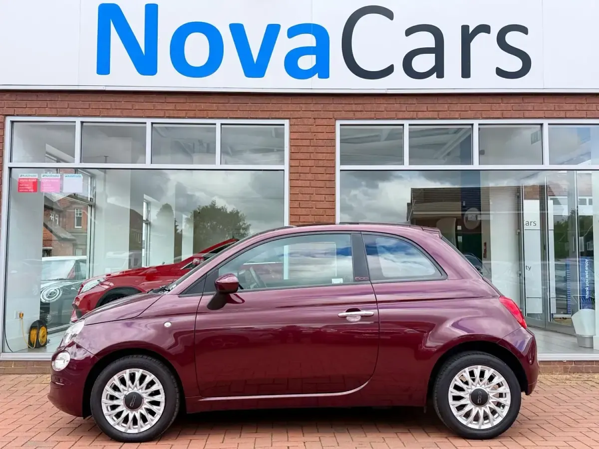 Used Fiat 500 Lounge 70 HP (51 kW) 2021 Red Hatchback