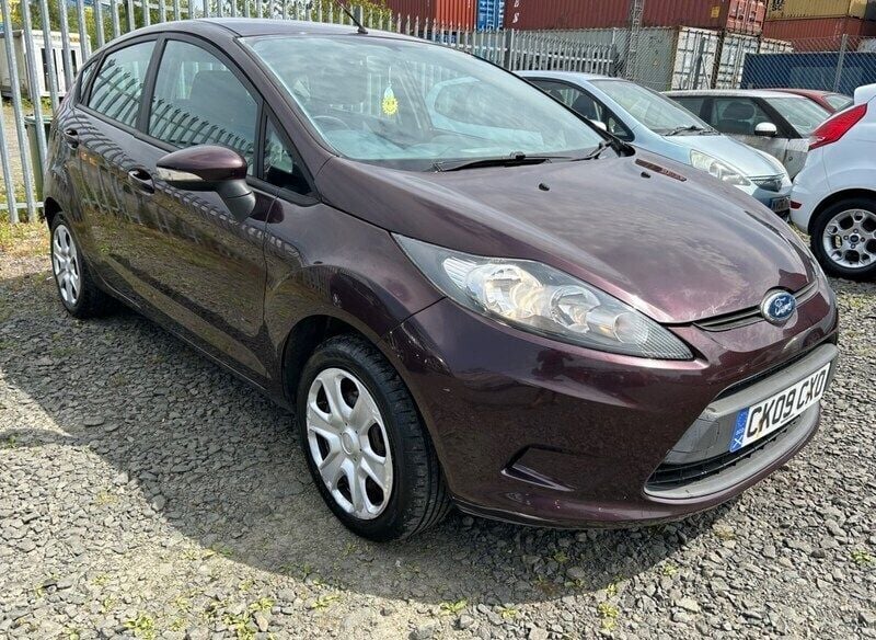 Red Used 2009 Ford Fiesta Style Hatchback | £1,495 (Super price) - Image 1/4