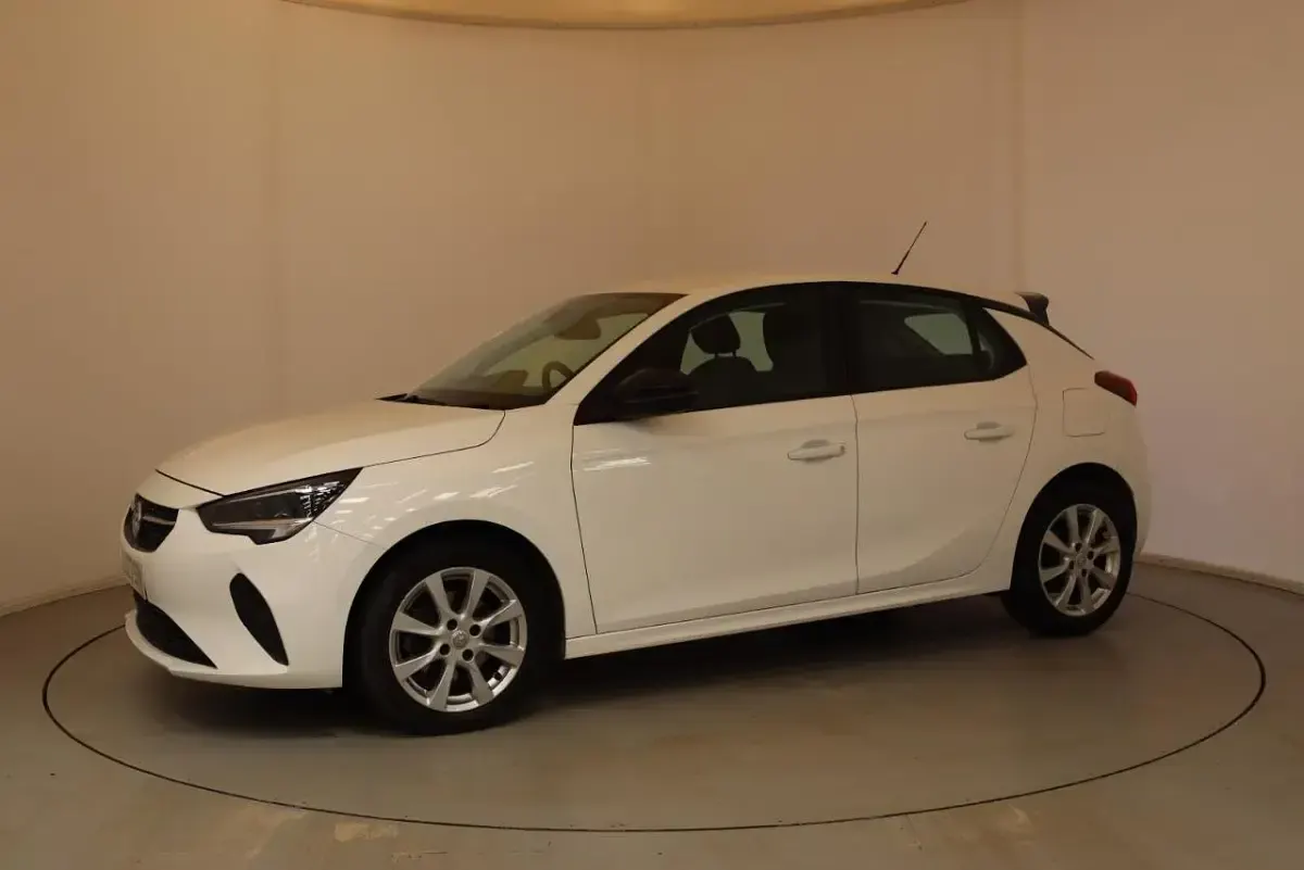 Used Vauxhall Corsa Design Edition 99 HP (72 kW) 2023 White Hatchback
