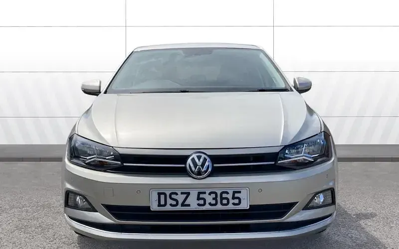 Used VW Polo SEL 116 HP (85 kW) 2019 Silver Hatchback