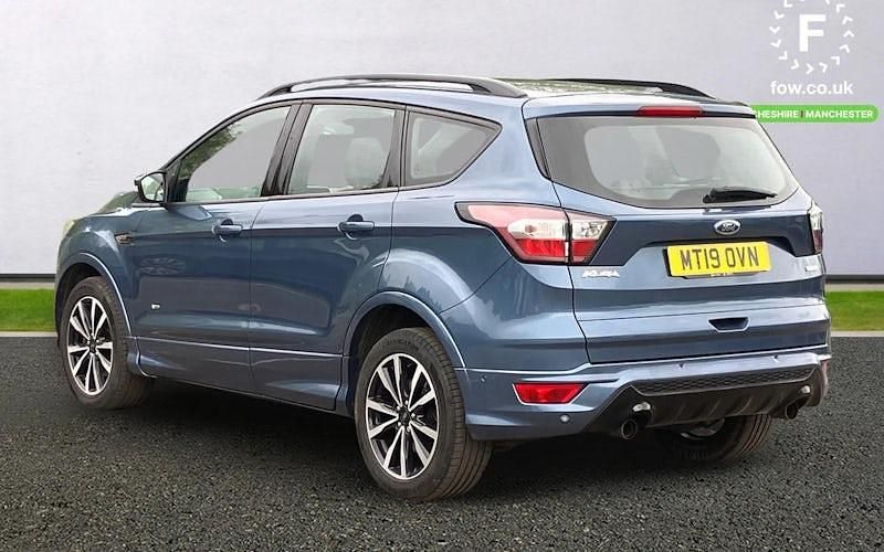 Usado Ford Kuga ST-Line 182 HP (133 kW) 2019 Azul SUV