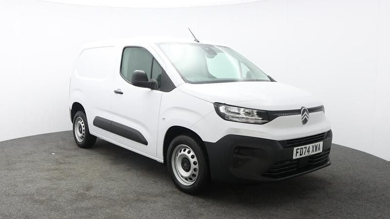 Used Citroën Berlingo 100 HP (73 kW) 2024 White MPV