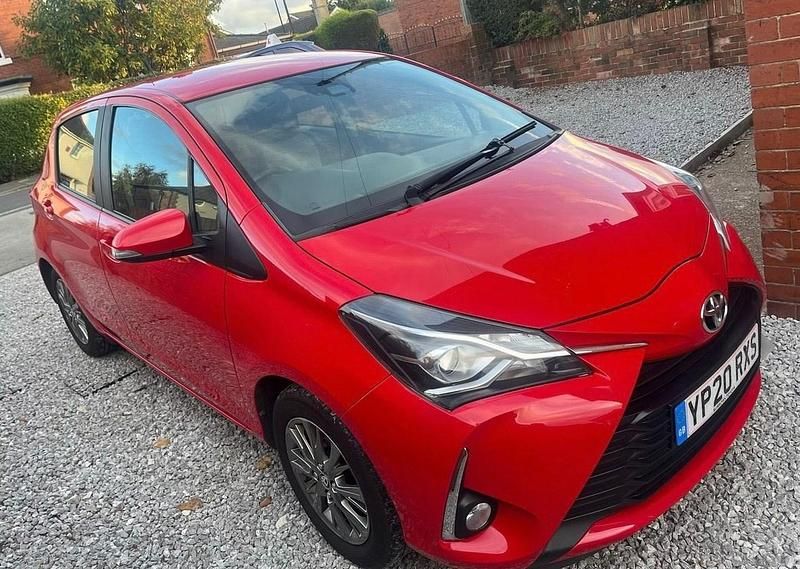Red Used 2020 Toyota Yaris Hatchback | £5,995 - Image 1/4