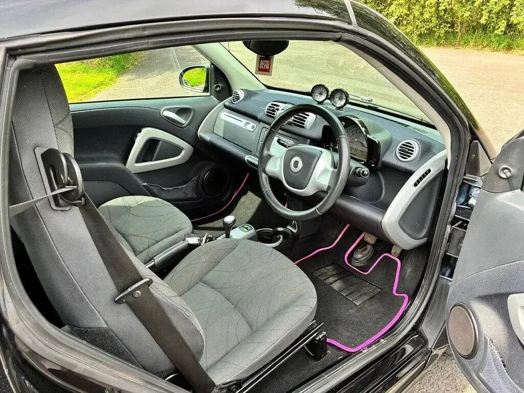 Used Smart ForTwo Cabrio Passion 71 HP (52 kW) 2014 Black Cabriolet