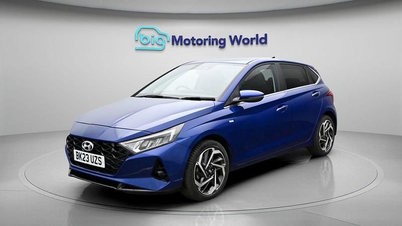 Used Hyundai i20 Premium 99 HP (72 kW) 2023 Hatchback