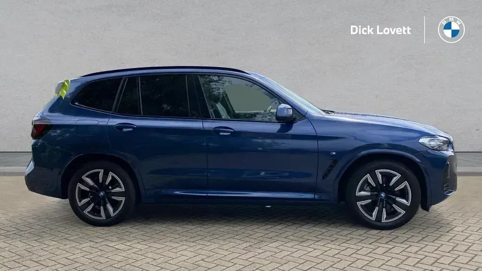 Used BMW iX3 M Sport 207 kW (282 HP) 2023 Blue SUV