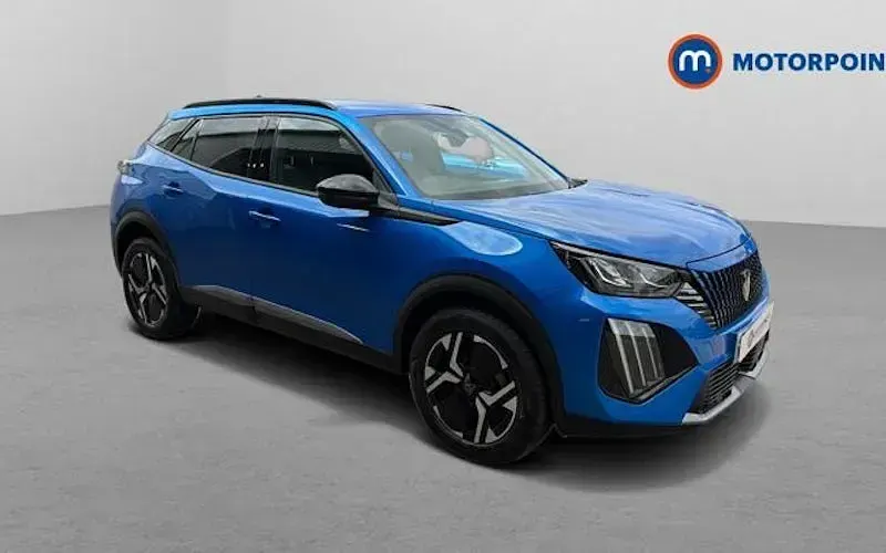 Usado Peugeot 2008 Allure 131 HP (96 kW) 2024 SUV