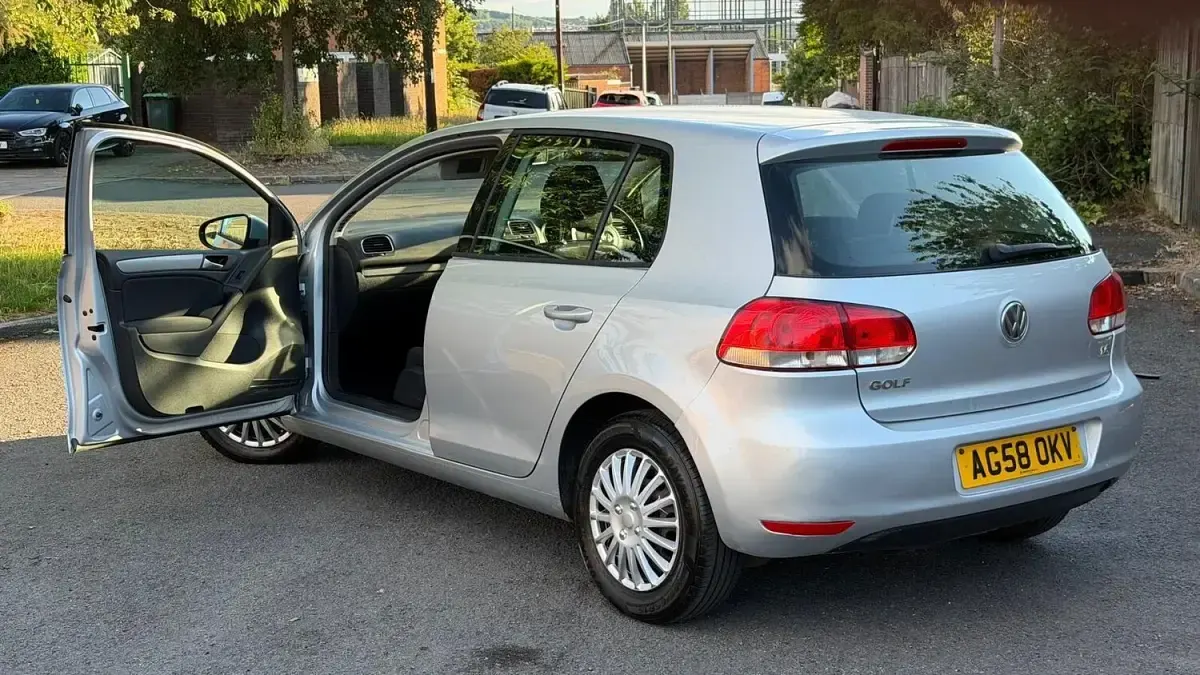 Used VW Golf VI S 102 HP (75 kW) 2009 Silver Hatchback