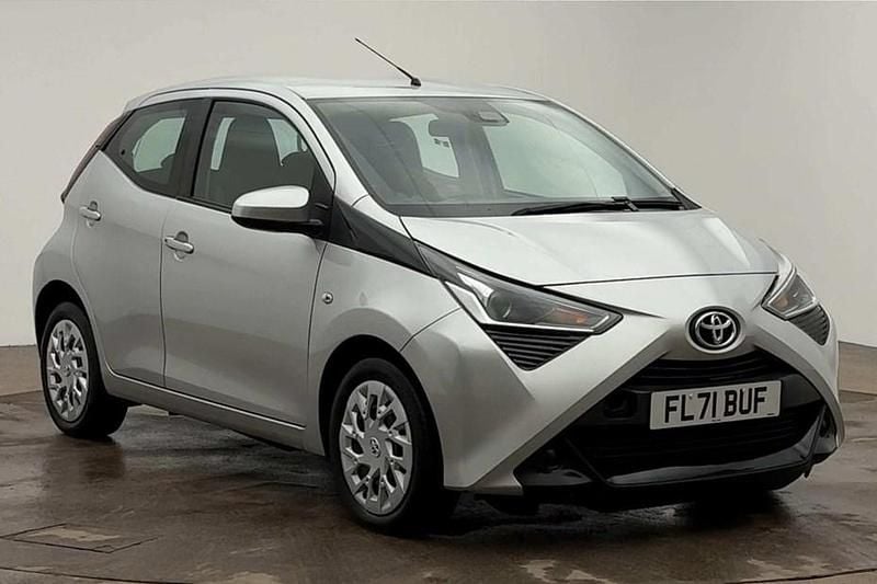 Silver Used 2021 Toyota Aygo X-play Hatchback | £8,695 (Fair price) - Image 1/1
