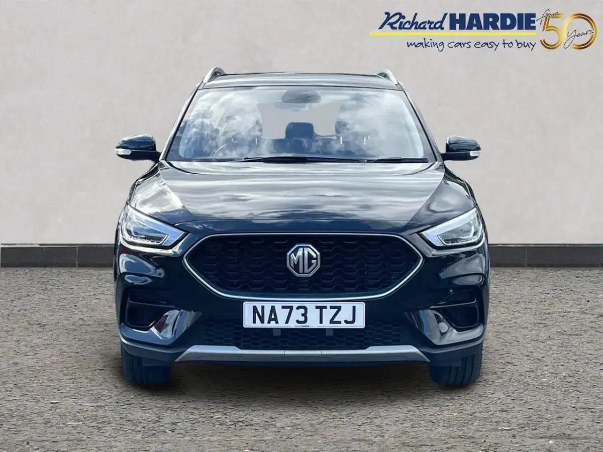 Usado MG ZS Excite 105 HP (77 kW) 2023 Preto SUV