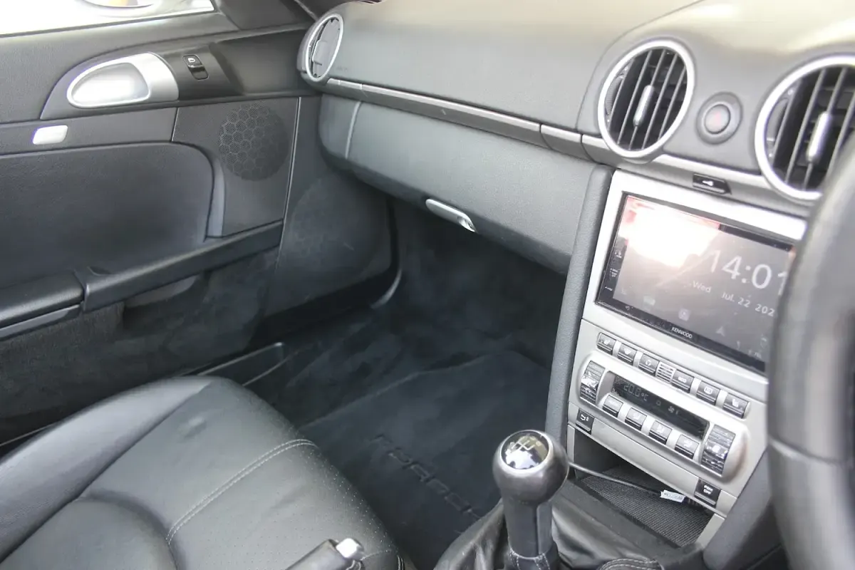 Used Porsche Boxster 240 HP (176 kW) 2005 Silver Cabriolet