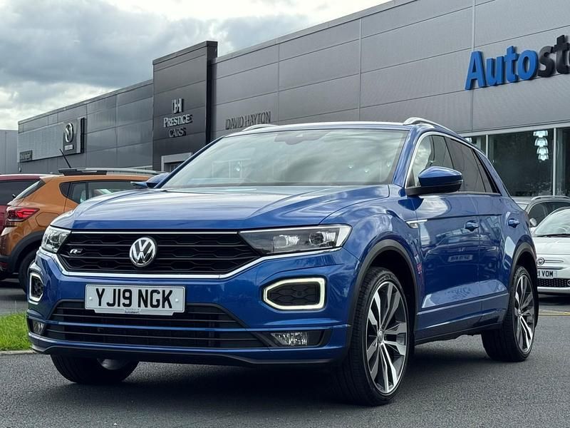 Blue Used 2019 VW T-Roc R-line SUV | £19,495 (Fair price) - Image 1/4