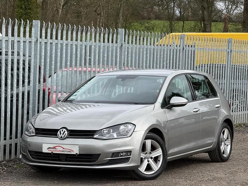 Usado VW Golf VII Match 2015 Prateado Citadino