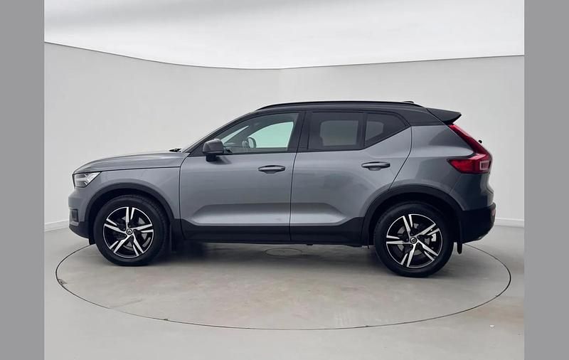Used Volvo XC40 R-Design 187 HP (137 kW) 2018 Grey SUV