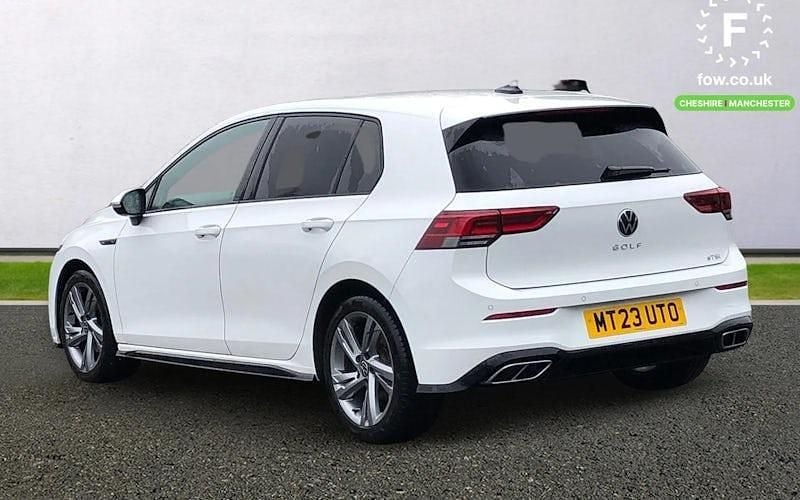 Used VW Golf VIII R-line 150 HP (110 kW) 2023 White Hatchback