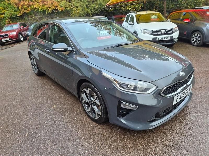 Used Kia Ceed 118 HP (86 kW) 2019 Grey Hatchback
