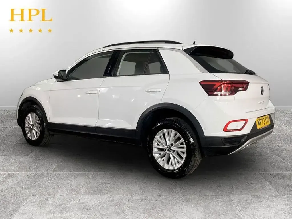 Used VW T-Roc Life 110 HP (80 kW) 2023 White SUV