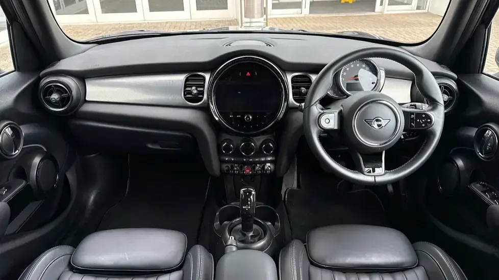 Used Mini Cooper Exclusive 134 HP (98 kW) 2022 Black Hatchback