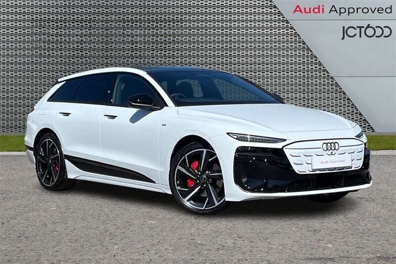 White Used 2025 Audi e-tron Performance SUV | £58,381 - Image 1/4