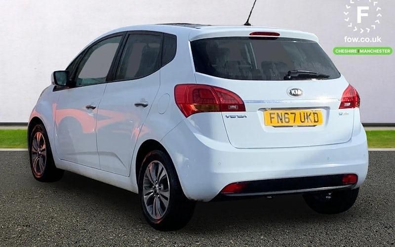 Used Kia Venga 116 HP (85 kW) 2017 White Hatchback