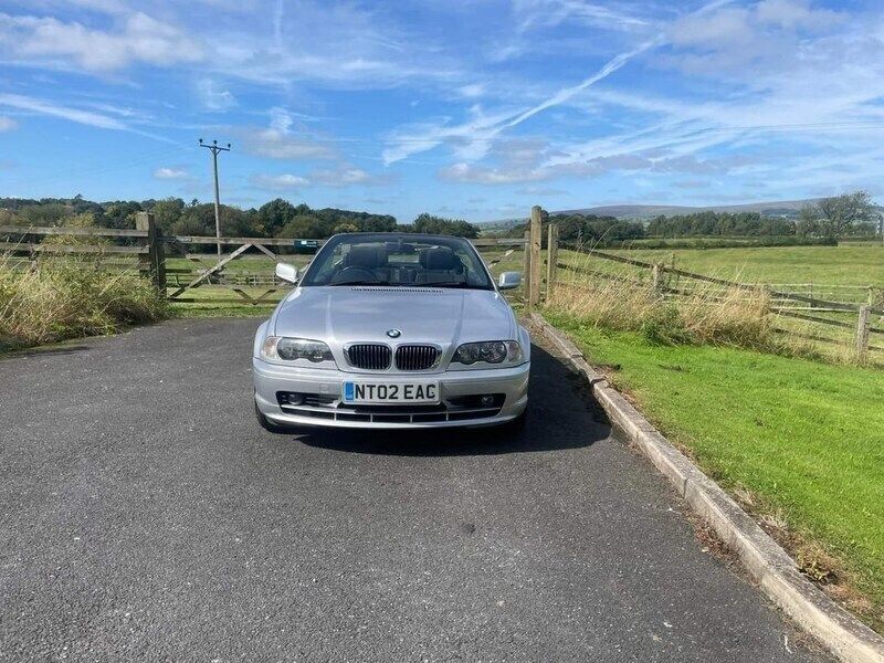 Image 2/4