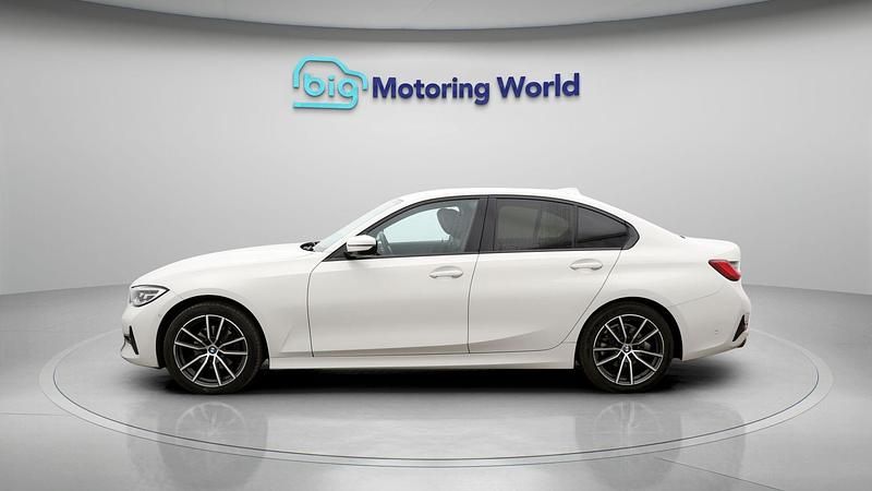 Used BMW 320 Sport Line 184 HP (135 kW) 2020 White Sedan