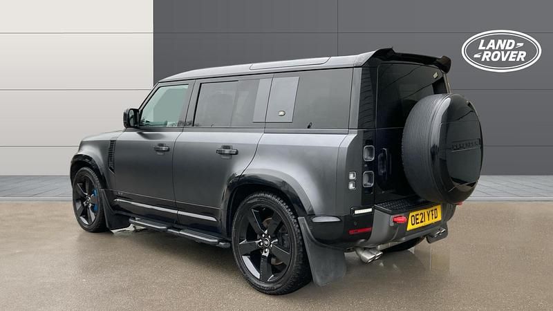 Used Land Rover Defender Carpathian Edition 525 HP (386 kW) 2021 Estate