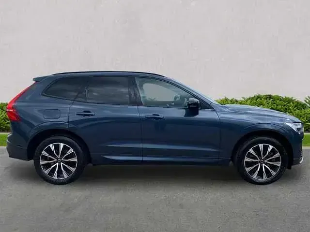 Used Volvo XC60 Plus 197 HP (144 kW) 2023 Blue SUV