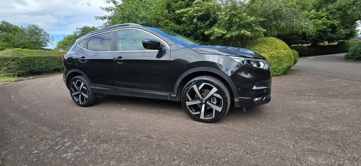 Used Nissan Qashqai Tekna 2017 Black SUV