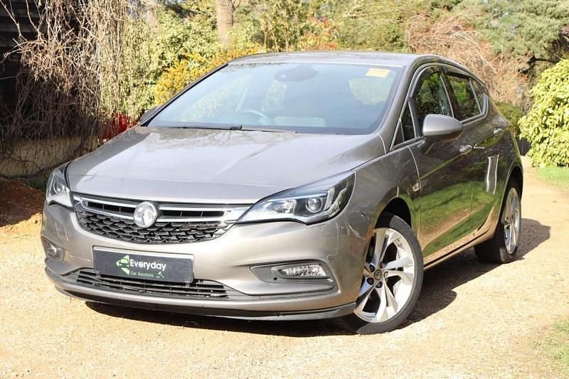 Used Vauxhall Astra SRi 2017 Grey Hatchback