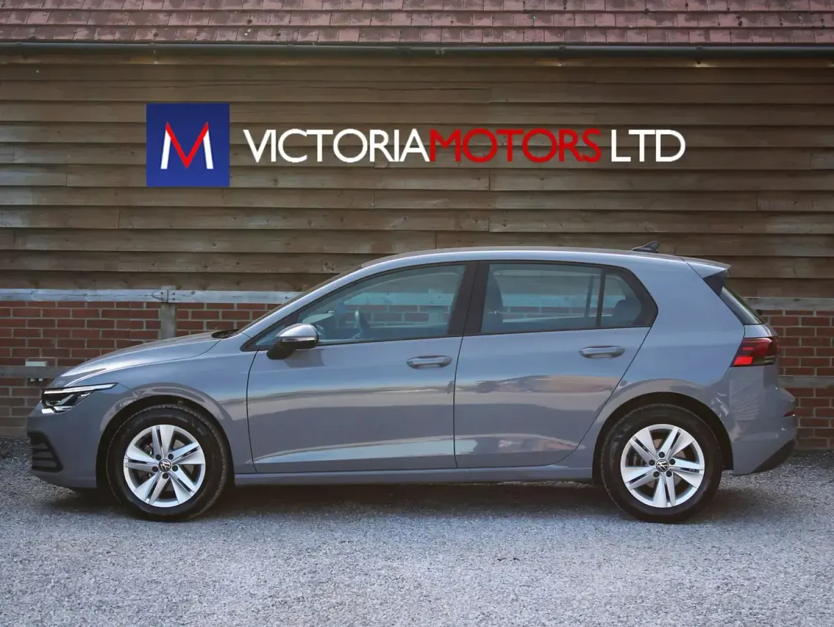Used VW Golf VIII Life 150 HP (110 kW) 2022 Grey Hatchback