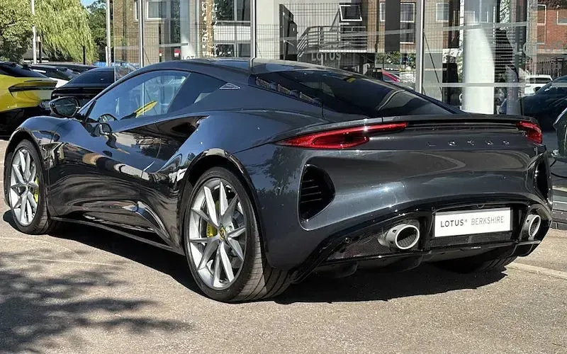 Used Lotus Emira 366 HP (269 kW) 2025 Coupe