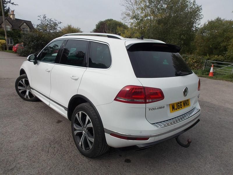 Used VW Touareg R-line 262 HP (192 kW) 2016 White SUV