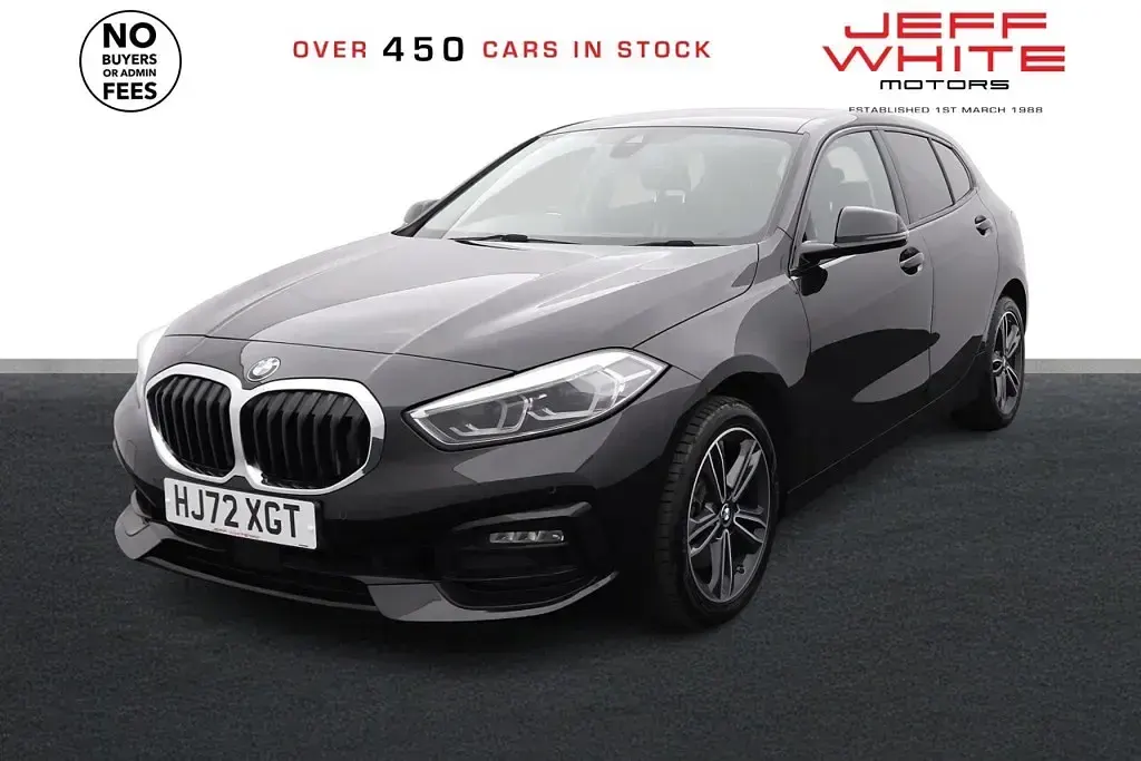Used BMW 118 Sport Line 2023 Black Hatchback
