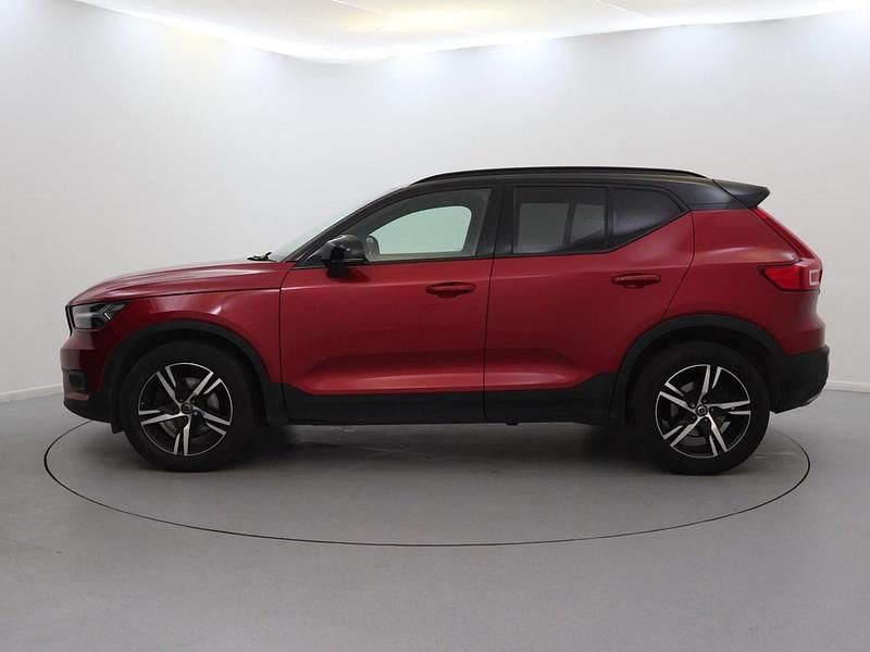 Used Volvo XC40 R-Design 190 HP (139 kW) 2020 Red SUV