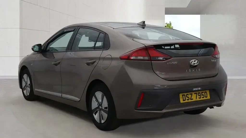 Used Hyundai Ioniq SE 141 HP (103 kW) 2019 Brown Hatchback