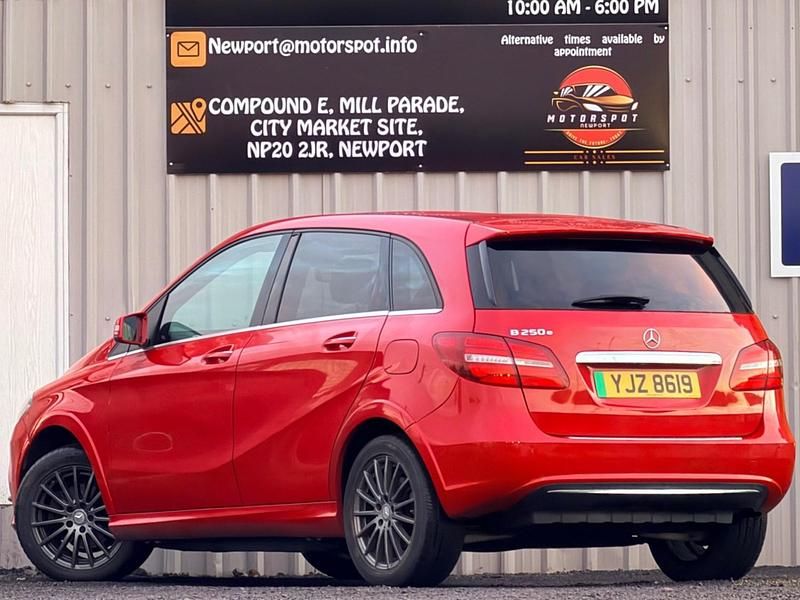 Used Mercedes B250e Premium 131 kW (179 HP) 2016 Red MPV