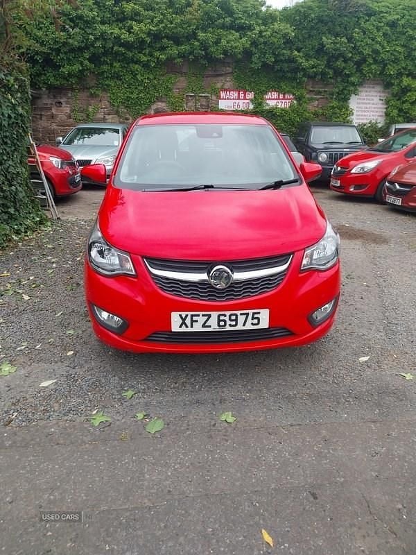 Red Used 2015 Vauxhall Viva Hatchback | £3,995 (Good price) - Image 1/4