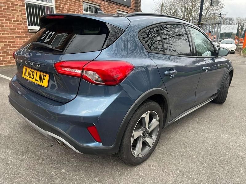 Used Ford Focus Active 125 HP (91 kW) 2019 Blue Hatchback