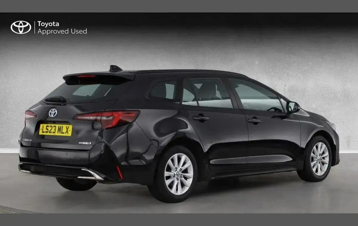 Used Toyota Corolla 138 HP (101 kW) 2023 Black Estate