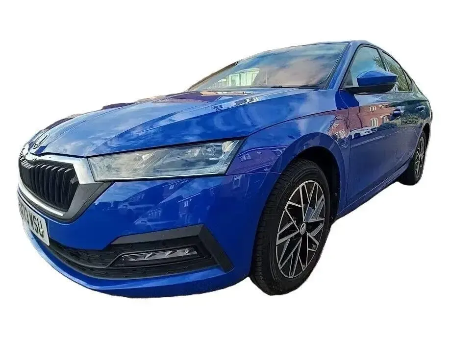 Używany Skoda Octavia SE Technology 2023 Niebieski Hatchback