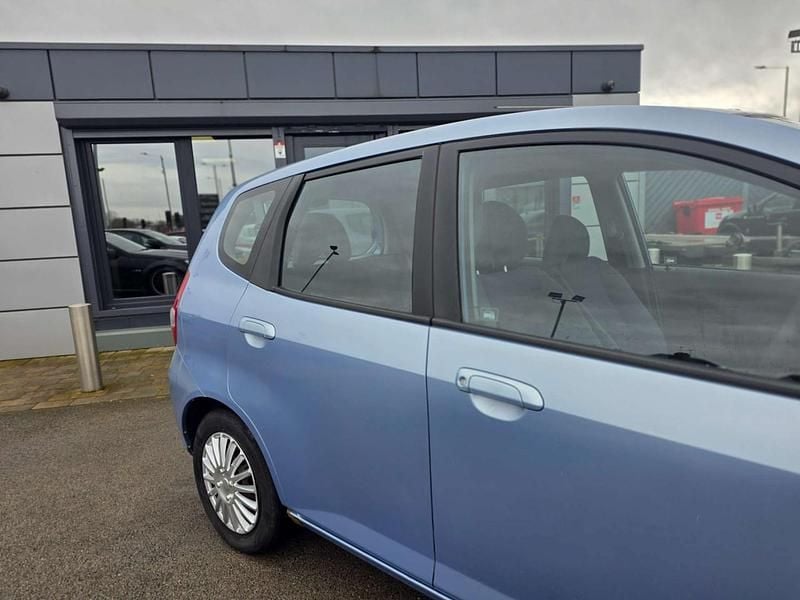Second-hand Honda Jazz SE 82 CP (60 kW) 2003 Albastru Hatchback