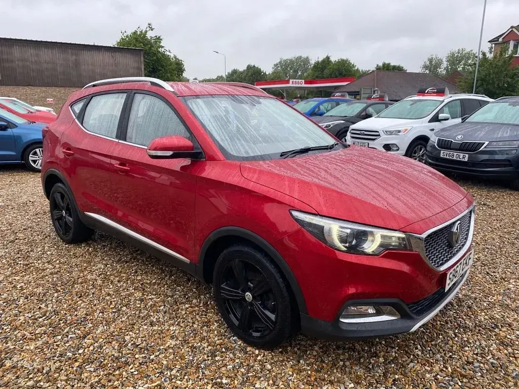 Used MG ZS Exclusive 106 HP (77 kW) 2017 Red SUV