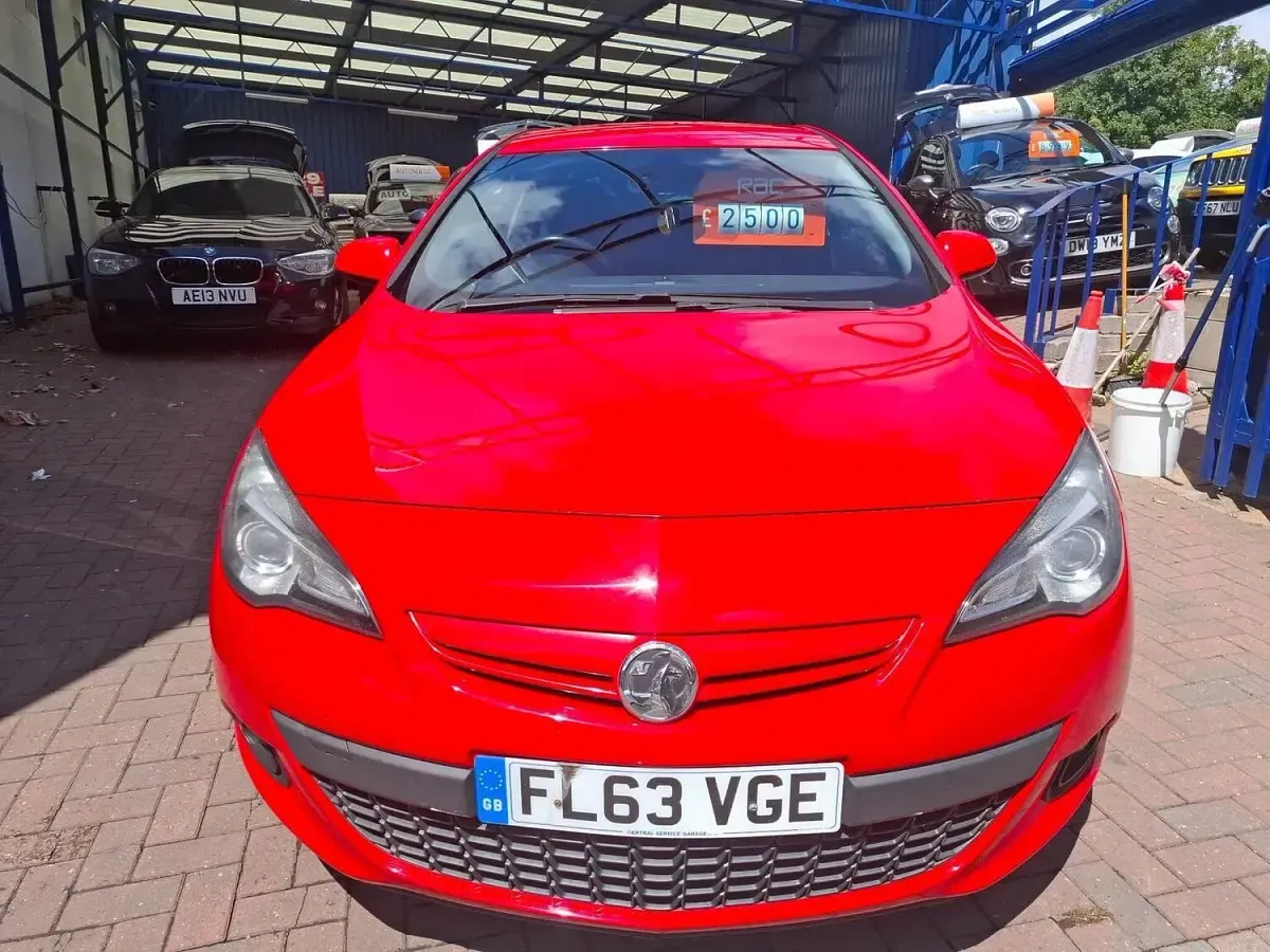 Used Vauxhall Astra GTC SRi 2013 Red Coupe